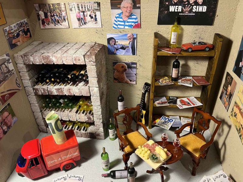 diorama weinliebhaber draufsicht